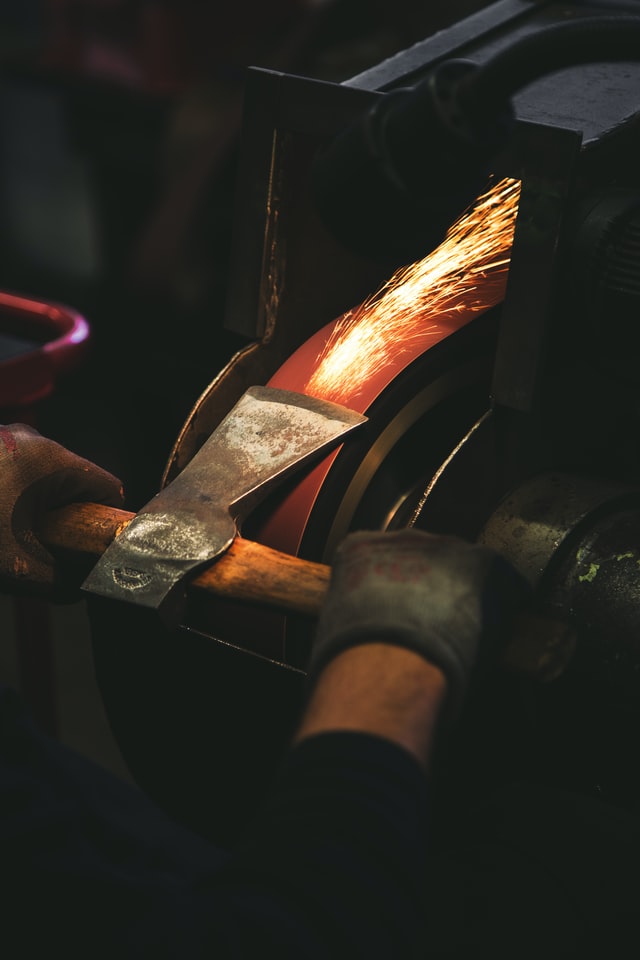How a Sharpening Service Can Make Your Life Better