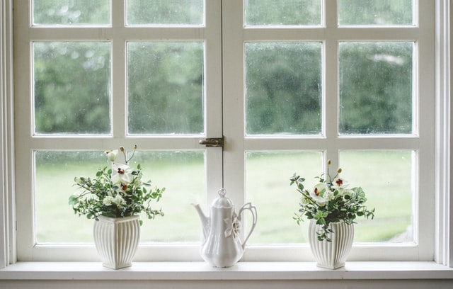 A Quick Guide to Colonial-Style Grid Windows